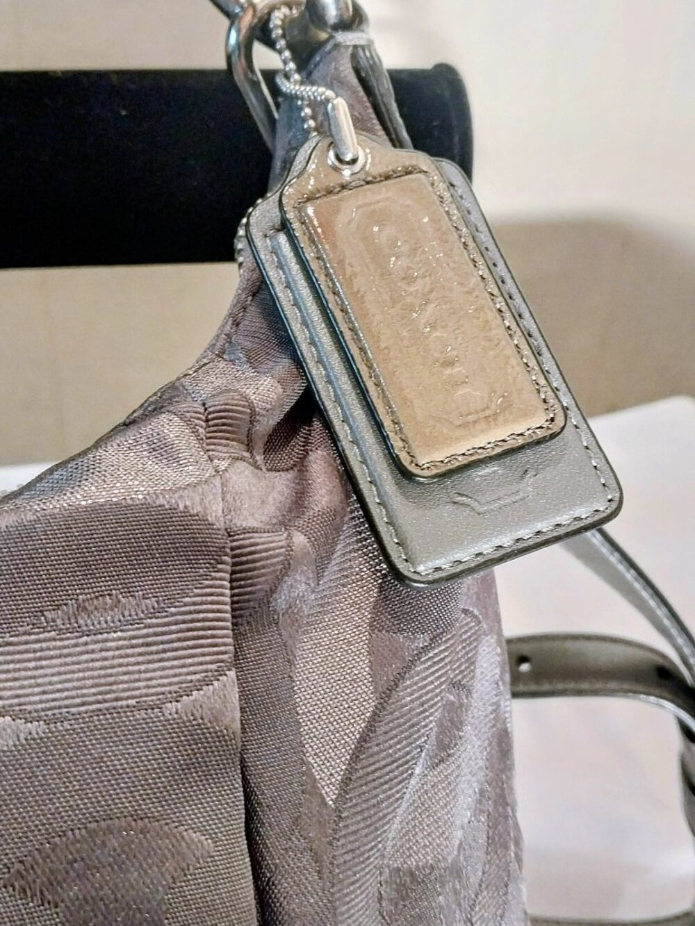Coach Kristin Op Art Charcoal Gray/Silver Signature Hobo Crossbody Handbag - Picture 2 of 12